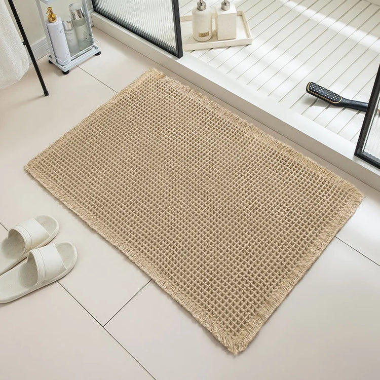 Machine-washable bath mat for toilet and wash basin