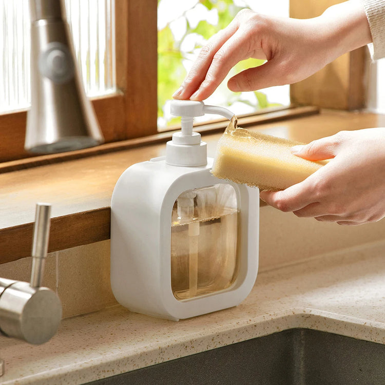 Large-capacity liquid soap dispenser suitable for travel, kitchen, and bathroom storage