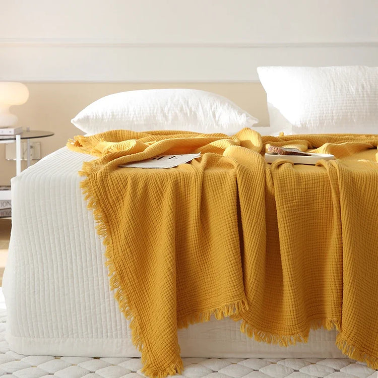 Breathable B&B style four-layer cotton blanket, retro look