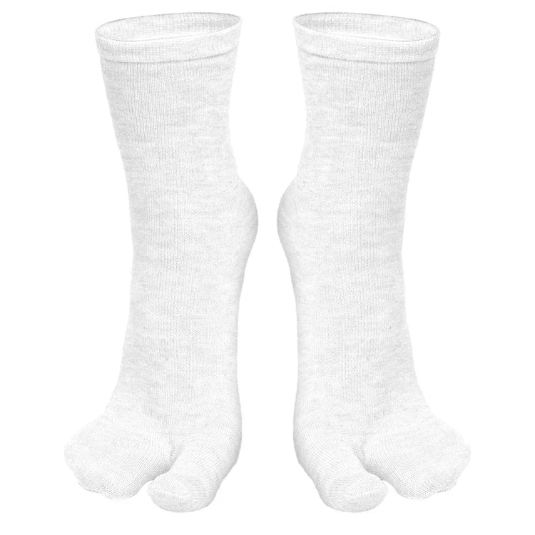 Fashionable summer tabi socks for men and women