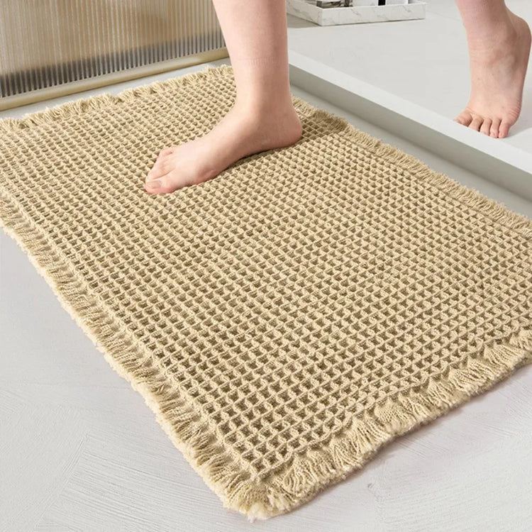 Machine-washable bath mat for toilet and wash basin