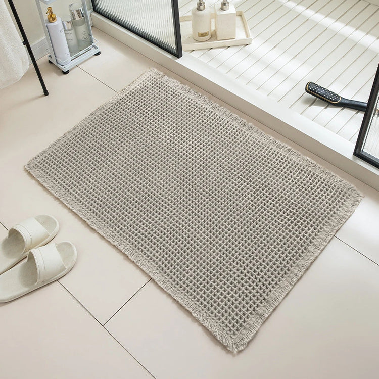Machine-washable bath mat for toilet and wash basin