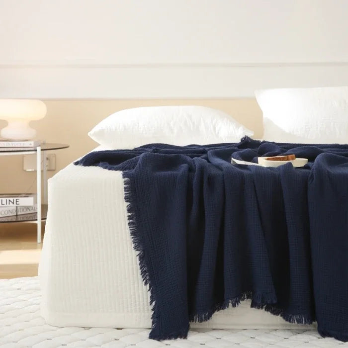 Breathable B&B style four-layer cotton blanket, retro look