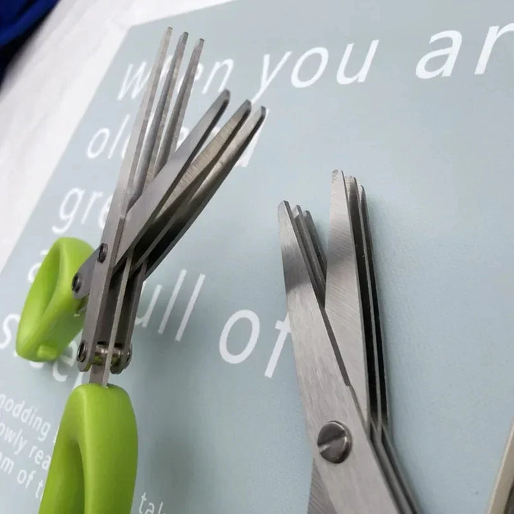 High-quality stainless steel kitchen shears suitable for various cooking applications