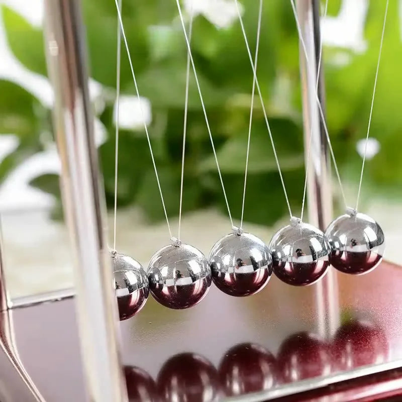 Elegant Newton’s cradle physics toy for desktop decoration