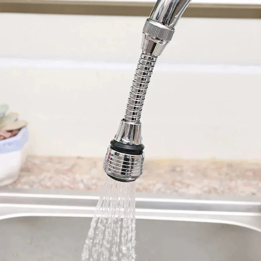 Water-saving faucet aerator attachment with 360° rotation for efficient dishwashing