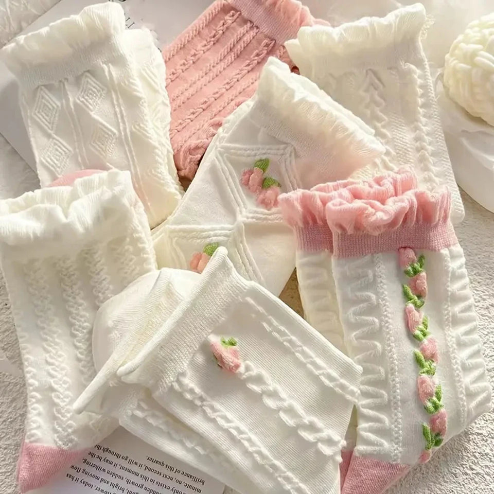 Soft and fashionable Lolita-style girl socks