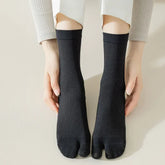 Fashionable summer tabi socks for men and women