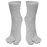 Fashionable summer tabi socks for men and women