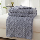 Single-layer coral fleece blanket, lightweight and soft for naps